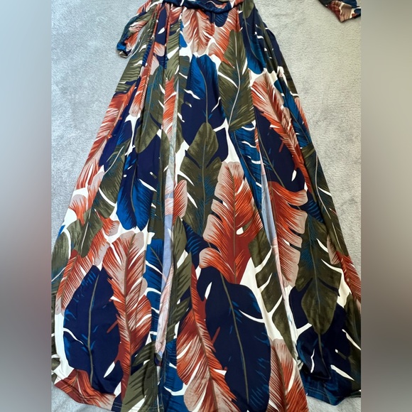 FashionNova Off Shoulder Maxi Dress Size Small - Picture 7 of 10